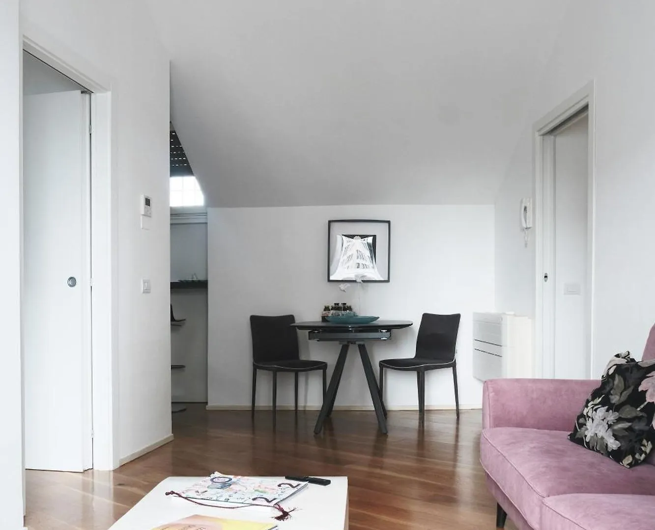 Comecasa Attic 5 Min Walk From Duomo Milan Apartment
